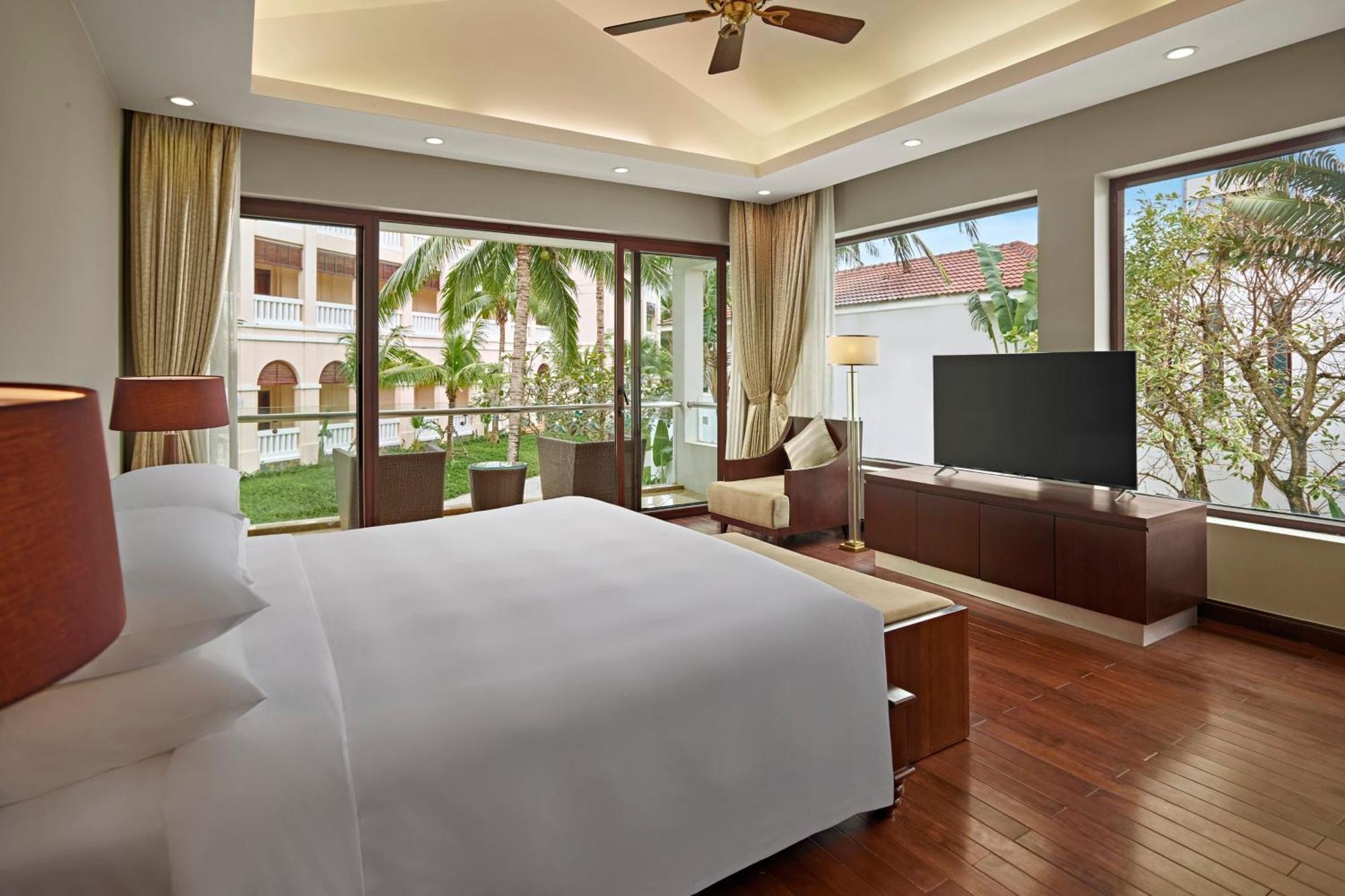 Four-Bedroom Villa Garden View Private Pool